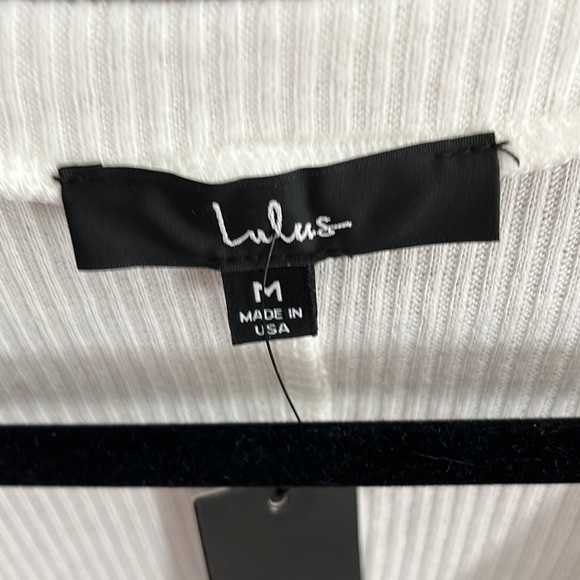NWT Lulu’s Women’s White Top, size medium. - Picture 3 of 5